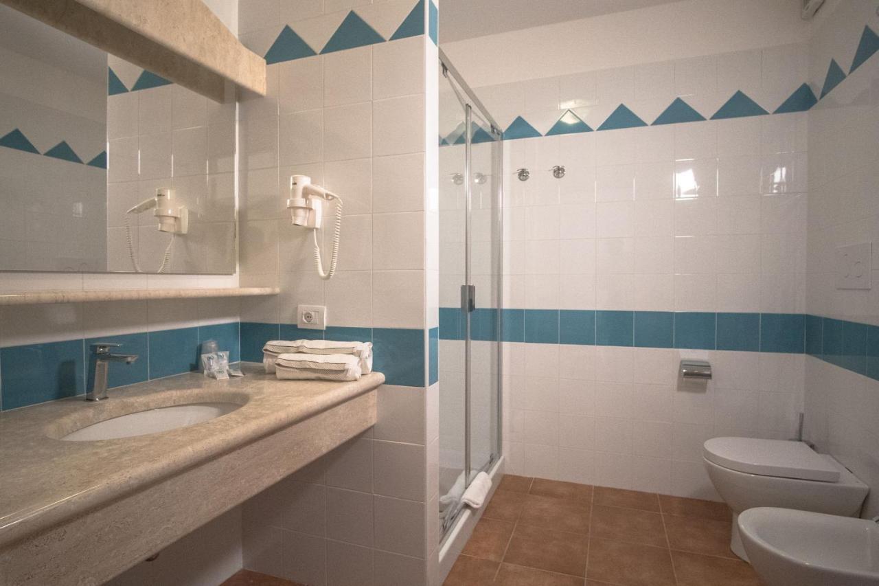 Aparthotel Le Residenze Del Golfo Di Orosei Exterior foto
